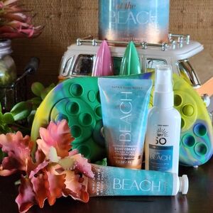 Bath & Body Works At the Beach Sun Care Collection - Travel Bag
